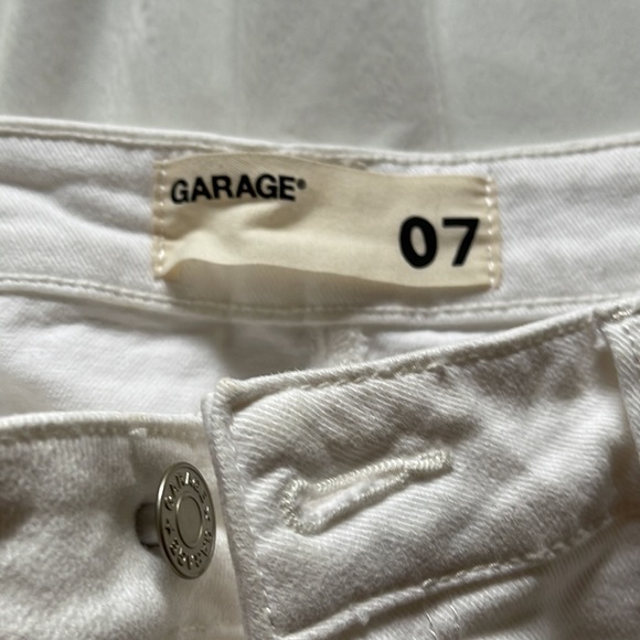 White denim shorts - Picture 3 of 3